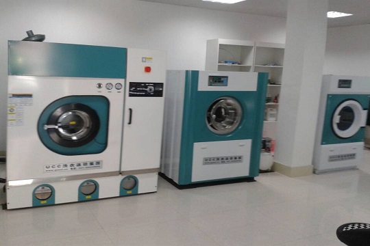 開干洗店一套干洗設備需要多少錢