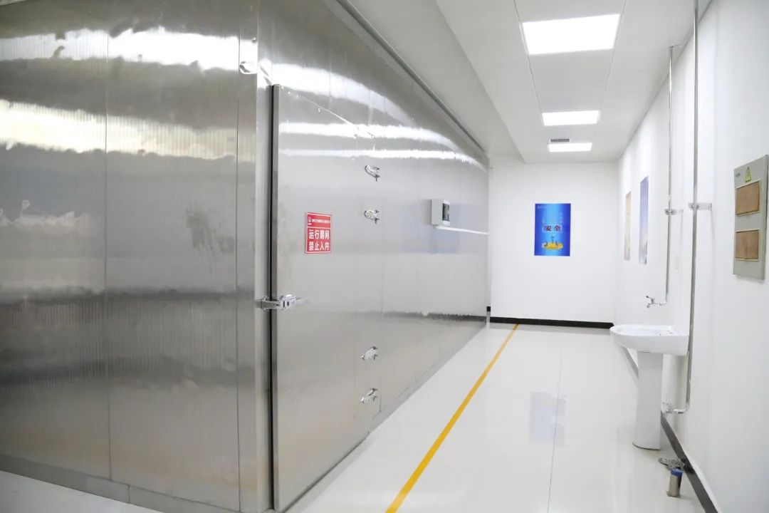 大型工業洗衣機車間