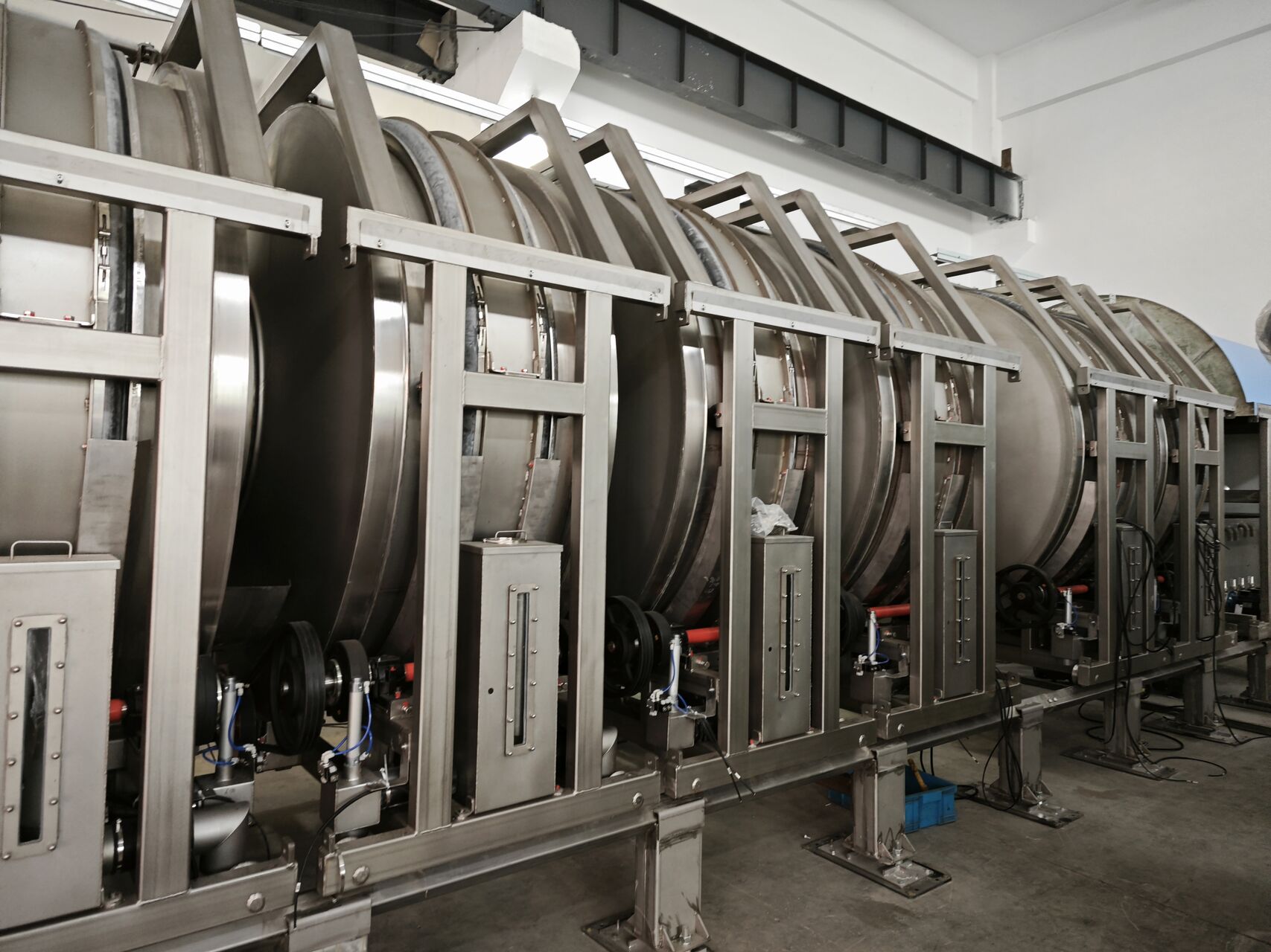 高效洗衣龍 布草洗滌產(chǎn)能飆升 工業(yè)洗衣機(jī)行業(yè)升級(jí)方案